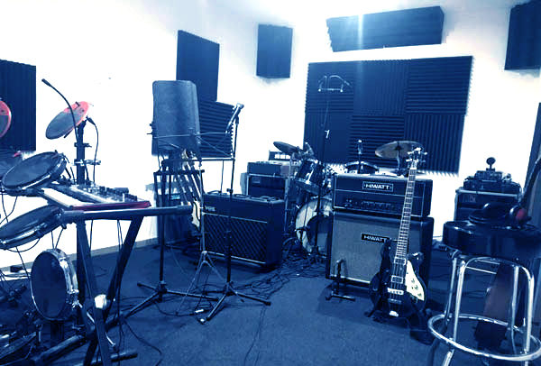 IDzik-intérieur-studio-enregistrement-lille2 – Studio-IDzik